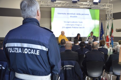 Premiati i 24 vigili liguri più attenti alla tutela dei disabili (VIDEO e FOTO) Premiati i 24 vigili liguri più attenti alla tutela dei disabili (VIDEO e FOTO)