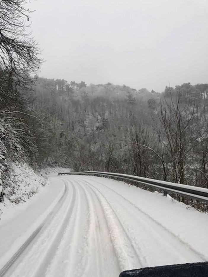 Maltempo, sabato di nuovo neve nell'entroterra di Genova fino a quota 1400 metri