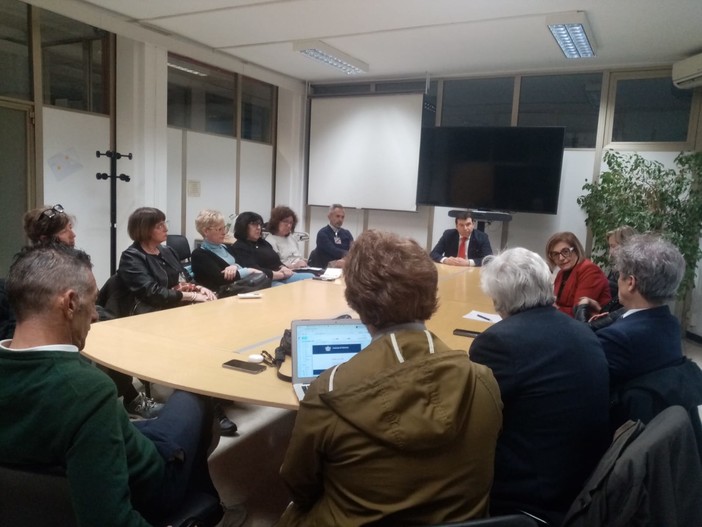 Giglio Bagnara, il Comune cerca soluzioni per salvare lo storico negozio di Sestri Ponente Giglio Bagnara, il Comune cerca soluzioni per salvare lo storico negozio di Sestri Ponente