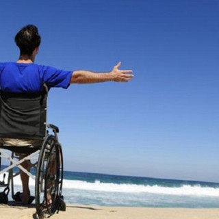Accoglienza e accompagnamento al mare dei disabili, la Regione Liguria stanzia centomila euro
