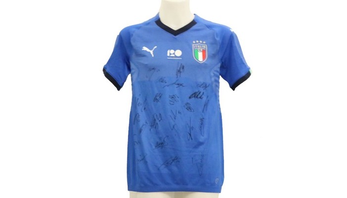 La maglia della Nazionale all'asta con Stelle nello Sport per le realtà colpite dal crollo di Ponte Morandi La maglia della Nazionale all'asta con Stelle nello Sport per le realtà colpite dal crollo di Ponte Morandi