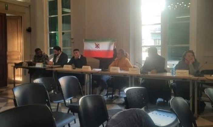 Municipio Centro Ovest, esposta la bandiera palestinese sul palazzo. Lega “Serve coerenza istituzionale”