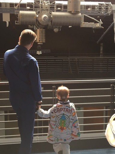 Il piccolo imperiese Giacomo "vola" nello spazio con Paolo Nespoli grazie a Make-a-wish Italia
