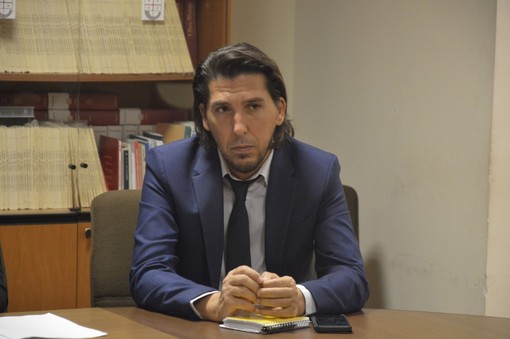 De Ferrari sugli ecoincentivi alle auto elettriche: "La Regione aumenti i contributi statali previsti" De Ferrari sugli ecoincentivi alle auto elettriche: "La Regione aumenti i contributi statali previsti"