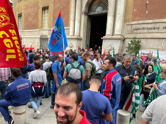 Ansaldo Energia, sindacati dal prefetto: “Intervenga il governo, non si perda un'azienda così importante” (Foto e video) Ansaldo Energia, sindacati dal prefetto: “Intervenga il governo, non si perda un'azienda così importante” (Foto e video)