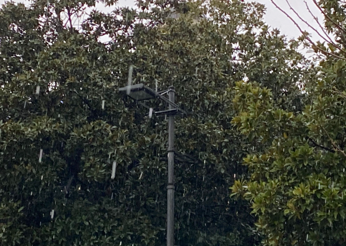 Meteo: temporale a Genova con sorpresa, spunta qualche fiocco di neve (foto e video)