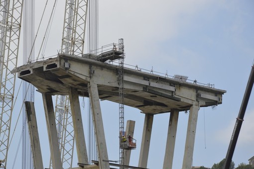 Demolizione del ponte Morandi: tutti gli aggiornamenti sulla viabilità cittadina Demolizione del ponte Morandi: tutti gli aggiornamenti sulla viabilità cittadina