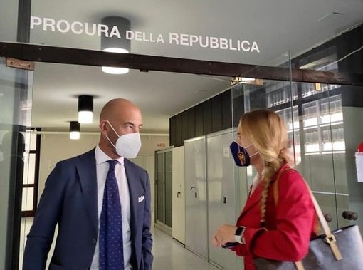 35 telefonate e messaggi di minacce in due ore a Matteo Bassetti: "Tornerò in procura a denunciare"