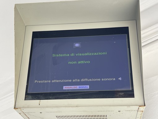 Trasporti, Tosi (M5S): "Inaccettabili disservizi per l’utenza, spesso lasciata sola sui binari senza informazioni" Trasporti, Tosi (M5S): "Inaccettabili disservizi per l’utenza, spesso lasciata sola sui binari senza informazioni"
