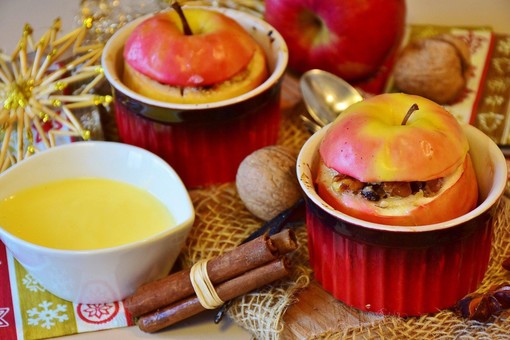 Mercoledì Veg: oggi prepariamo le dolci e sane mele al forno