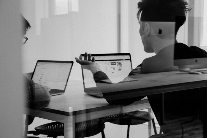 Come la visibilità mediatica accelera la crescita delle startup e delle nuove imprese Come la visibilità mediatica accelera la crescita delle startup e delle nuove imprese