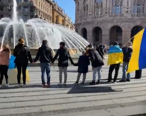 Ucraina, unità di crisi per i soccorsi. Ecco i contatti per le donazioni