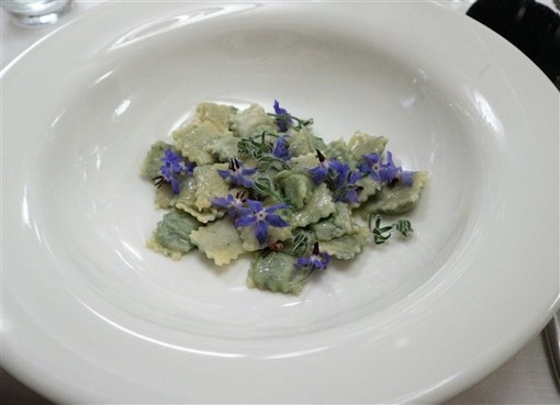 La nobile ed elegante gastronomia piemontese scopre la cucina con i fiori