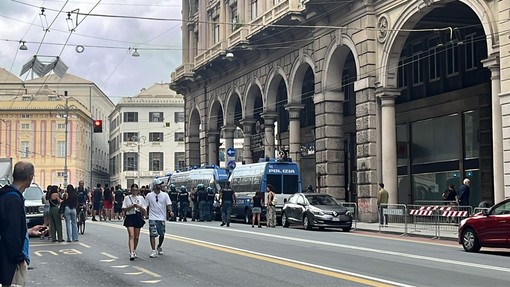 ‘Fuori i fascisti dalle città’: manifestazione in via XX Settembre contro Forza Nuova ‘Fuori i fascisti dalle città’: manifestazione in via XX Settembre contro Forza Nuova