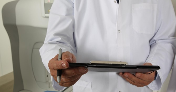 Foce, sequestrato studio di un chirurgo estetico: esercitava senza autorizzazioni