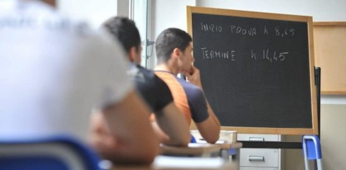 Maturità 2018, ecco la seconda prova: greco al classico e matematica allo scientifico Maturità 2018, ecco la seconda prova: greco al classico e matematica allo scientifico