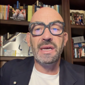 Bassetti, insulti sotto il video sulla vaccinazione antinfluenzale: "Ho dovuto chiudere i commenti" Bassetti, insulti sotto il video sulla vaccinazione antinfluenzale: "Ho dovuto chiudere i commenti"