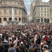 Gaza, bloccato l'ingresso del convoglio di terra: Rebora (Music For Peace): ”Ci hanno imposto di togliere biscotti e miele 'per non dare troppe energie ai vivi’” Gaza, bloccato l'ingresso del convoglio di terra: Rebora (Music For Peace): ”Ci hanno imposto di togliere biscotti e miele 'per non dare troppe energie ai vivi’”