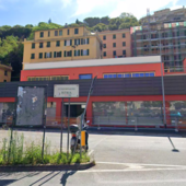 Staglieno, apertura a tappe per il mercato di piazzale Parenzo: si comincia in estate col piano terra