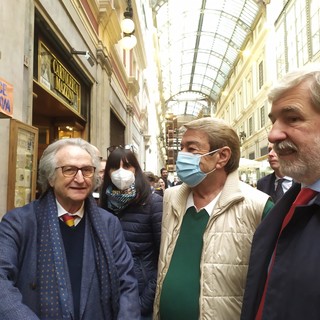 Elezioni comunali, Bucci inaugura il point di 'Vince Genova', con lui l'imprenditore Aldo Spinelli: "Contento che sia qui, i genovesi hanno capito che non è più questione di sinistra e destra"