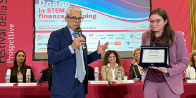 Esaote e Università degli Studi di Genova consegnano a Martina Comparini la borsa di studio "Women in STEM"