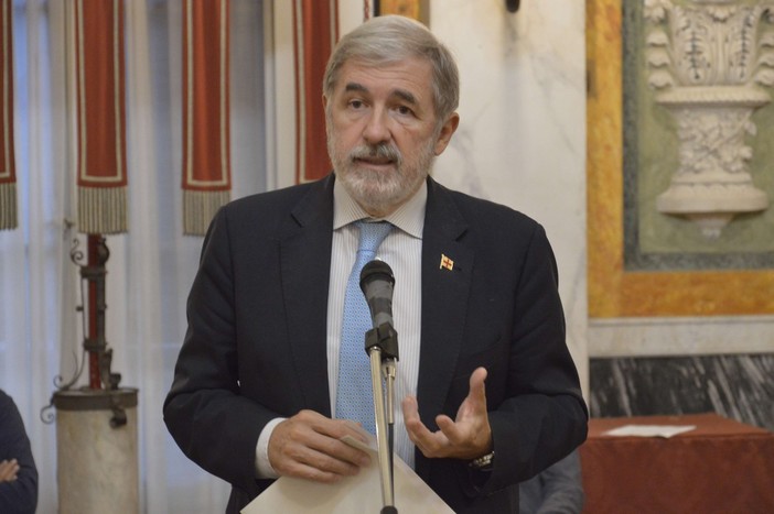 Passo indietro sull'intitolazione a Quattrocchi del ponte Firpo, Bucci: "Rispettato il volere delle famiglie" (VIDEO)