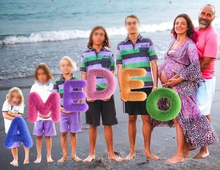 E' nato Amedeo, il sesto figlio della genovese Anna Martini 'mammadicinquemaschi' E' nato Amedeo, il sesto figlio della genovese Anna Martini 'mammadicinquemaschi'