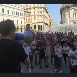 Continuano le intimidazioni ai giornalisti da parte dei manifestanti anti green pass