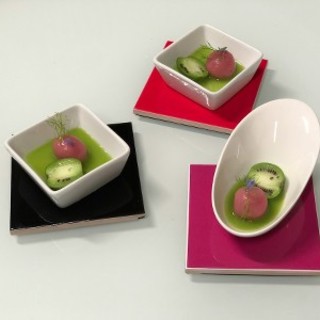 La videoricetta: Marzia Riva con i Dango all'acqua di zucchini piccanti e Nergi