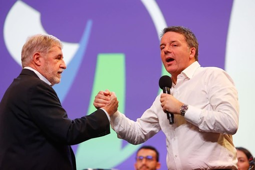 Marco Bucci alla Leopolda a parlare di ambiente, ma il Pd lo critica su Vesima