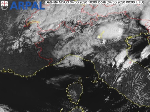 Meteo: schiarite agli estremi della regione, nuvolosità intensa sul settore centrale con qualche debole piovasco Meteo: schiarite agli estremi della regione, nuvolosità intensa sul settore centrale con qualche debole piovasco