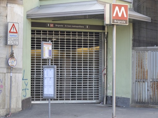 Allerta arancione, chiusi fino a domani alle 15 i due accessi della stazione metro di Brignole Allerta arancione, chiusi fino a domani alle 15 i due accessi della stazione metro di Brignole