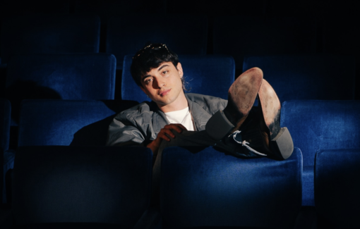 La musica che ci gira intorno - Matsby, il cantautore “fuori corso” che conquista Genova La musica che ci gira intorno - Matsby, il cantautore “fuori corso” che conquista Genova