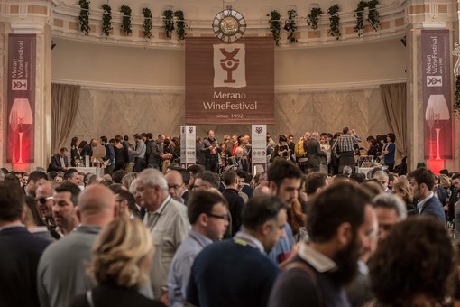Inaugurato questa mattina il &quot;Merano WineFestival&quot; sfidando la pioggia e le previsioni meteo negative