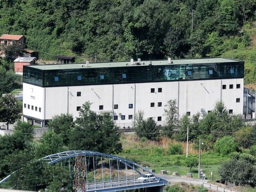 Mectron cede il business dentale al colosso americano HuFriedyGroup: produzione e competenze restano a Carasco Mectron cede il business dentale al colosso americano HuFriedyGroup: produzione e competenze restano a Carasco