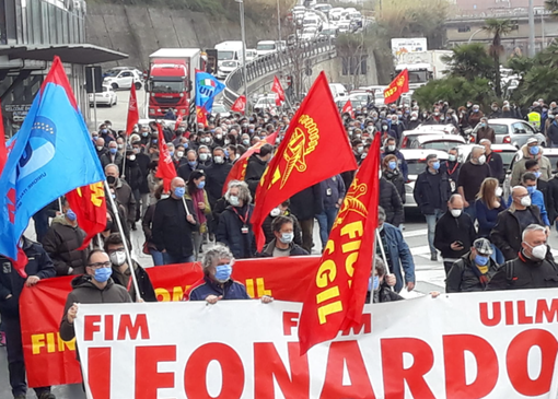 Antonio Apa (Segretario Generale Uilm Genova): &quot;Leonardo, 600 lavoratori di Automazione hanno scioperato contro la proposta di dismissione della stessa&quot;
