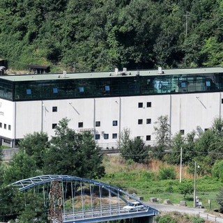 Mectron cede il business dentale al colosso americano HuFriedyGroup: produzione e competenze restano a Carasco Mectron cede il business dentale al colosso americano HuFriedyGroup: produzione e competenze restano a Carasco