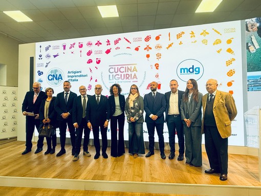 Sport e Sapori al Porto Antico: torna il binomio tra "Cucina Liguria" e la Mezza Maratona Sport e Sapori al Porto Antico: torna il binomio tra "Cucina Liguria" e la Mezza Maratona