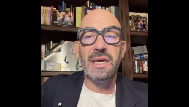 Bassetti, insulti sotto il video sulla vaccinazione antinfluenzale: "Ho dovuto chiudere i commenti" Bassetti, insulti sotto il video sulla vaccinazione antinfluenzale: "Ho dovuto chiudere i commenti"