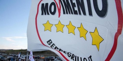 Emissioni navali, M5S: "Entro settembre un tavolo di confronto per il monitoraggio tra tutti gli enti coinvolti"