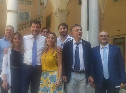 Salvini a Genova nel dopo elezioni: "Calo della Lega? Ha vinto la squadra" Salvini a Genova nel dopo elezioni: "Calo della Lega? Ha vinto la squadra"
