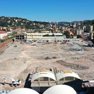 Terminata la demolizione dell'ex Mira Lanza, Bucci: "Diventerà un polo strategico per la città"