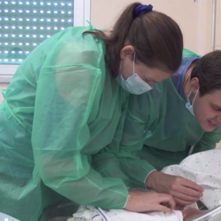 Al Gaslini gli influencer Shadia e Seba con la piccola Nicole: "E' un'immensa famiglia"