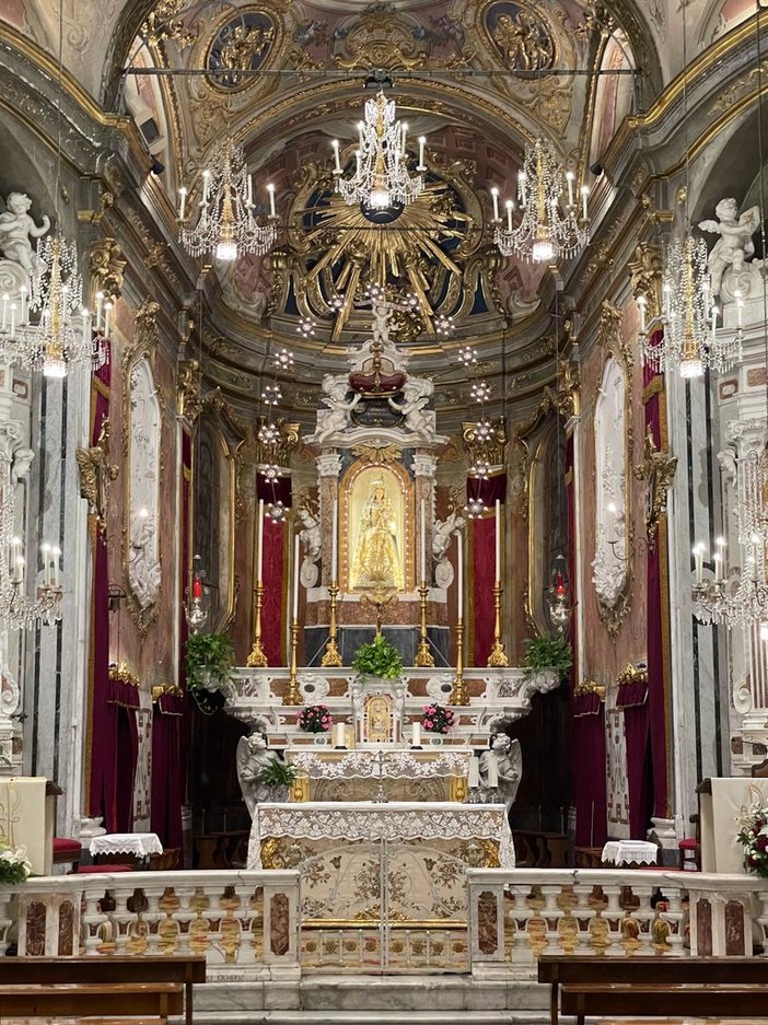 Recco, si accendono le luminarie in onore di Nostra Signora del Suffragio