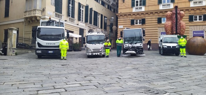 Oltre trenta milioni di euro per il nuovo parco mezzi dell’Amiu (FOTO) Oltre trenta milioni di euro per il nuovo parco mezzi dell’Amiu (FOTO)