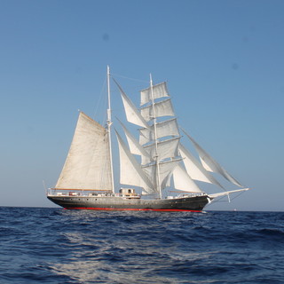 Ancora un mese per poter navigare nel 2020 su Nave Italia