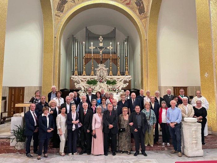 Recco, festeggia le coppie d'oro e di diamante