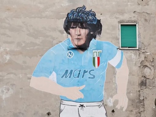 Imperia, una serata evento dedicata all’anima di Napoli con “Maradona, San Gennaro e lo sciopero dei miracoli”