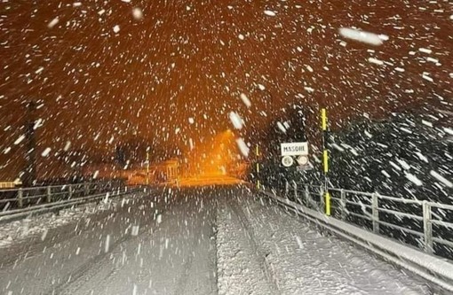 Non ha deluso le aspettative la neve che la scorsa notte è scesa sull'entroterra (FOTO)