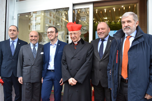 Taglio del nastro per la nuova sede del Rina a Genova
